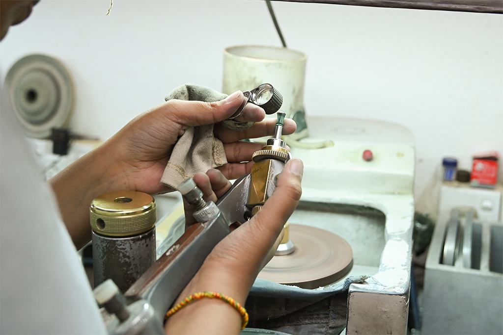 gem-cutting